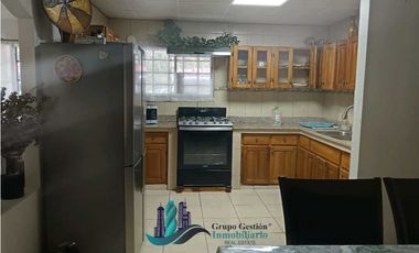 VENTA  CASA EN DAVID DE 4 RECAMARS  via aeropuerto, $127.000
