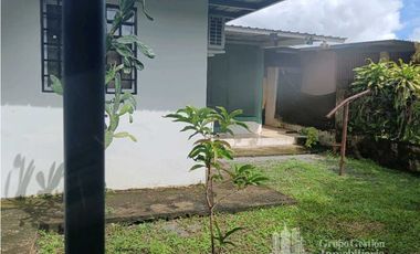 SE VENDE CASA, David, via aeropuerto, $127.000