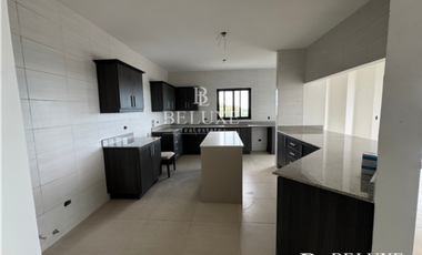 VENTA DE APARTAMENTO EN PH LAS OLAS, SAN CARLOS (6)