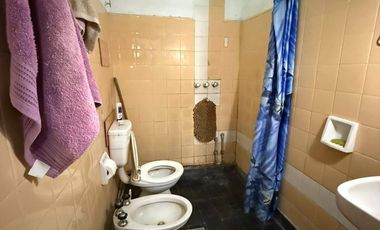 Casa con departamento independiente en venta, 125 entre 60 y 61 Berisso