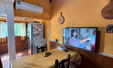 VENTA CASA 5 AMBIENTES COCHERA Y JARDIN EZPELETA