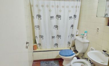 VENTA DEPARTAMENTO CON COCHERA CLAYPOLE