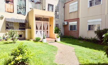 VENTA DEPARTAMENTO CON COCHERA CLAYPOLE