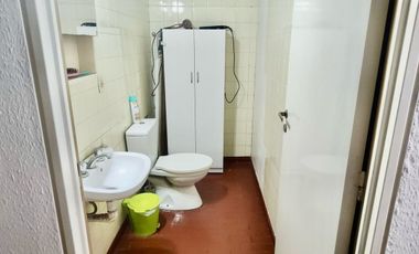 VENTA DEPARTAMENTO CON COCHERA CLAYPOLE