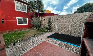 Venta Casa 4 ambientes en Quilmes Oeste