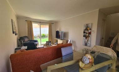 Casa en Arriendo en Amoblada, Las Pircas Oriente, Machali