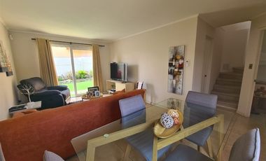 Casa en Arriendo en Amoblada, Las Pircas Oriente, Machali