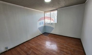 ¡Casa ideal en La Cisterna, amplio patio!