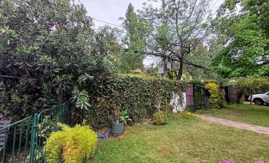 Casa Amplio terreno, luminosa, jardín y Piscina