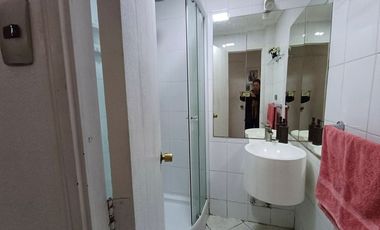 Casa Amplio terreno, luminosa, jardín y Piscina