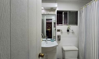 Casa Amplio terreno, luminosa, jardín y Piscina