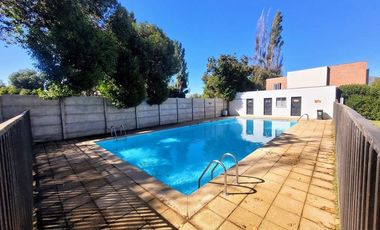 Casa en Arriendo - Jardines de la isla de maipo