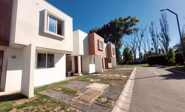 Casa en Arriendo - Jardines de la isla de maipo