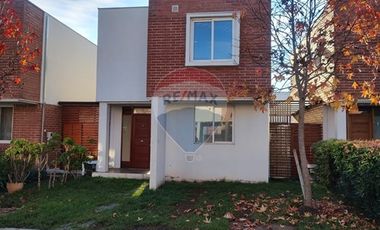 Casa en Arriendo - Jardines de la isla de maipo