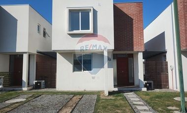 Casa en Arriendo - Jardines de la isla de maipo