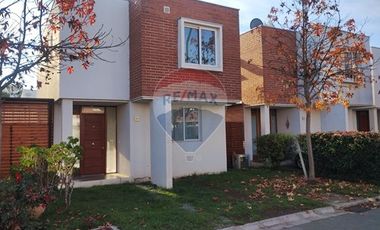 Casa en Arriendo - Jardines de la isla de maipo