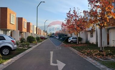 Casa en Arriendo - Jardines de la isla de maipo