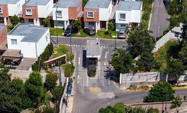 Casa en Arriendo - Jardines de la isla de maipo