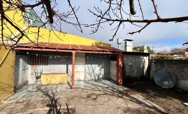 CASA 3 AMB EN VENTA CON PARQUE Y APTO CREDITO