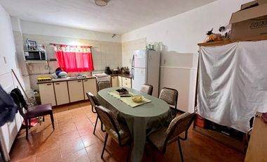 CASA 3 AMB EN VENTA CON PARQUE Y APTO CREDITO