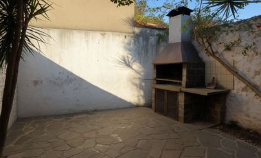 VENTA CASA DUPLEX 4 AMBIENTES EN SARANDI