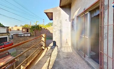 VENTA CASA 4 AMB EZPELETA CON JARDIN APTO CREDITO