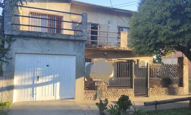 VENTA CASA 4 AMB EZPELETA CON JARDIN APTO CREDITO