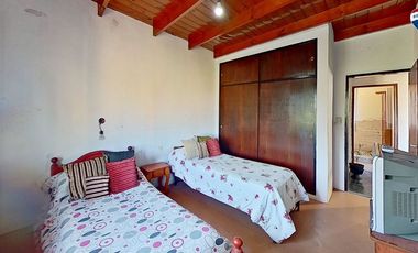 VENTA CASA 4 AMB EZPELETA CON JARDIN APTO CREDITO