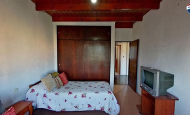 VENTA CASA 4 AMB EZPELETA CON JARDIN APTO CREDITO