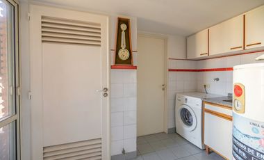 SEMIPISO EN VENTA LOMAS DE ZAMORA 4 DORMITORIOS