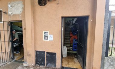 Dos Locales en Venta, uno gastronomico en Beccar