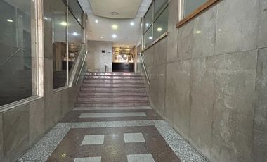 VENTA OFICINA APTO VIVIENDA PISO 18 OPCION COCHERA