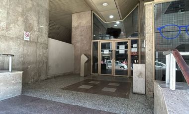 VENTA OFICINA APTO VIVIENDA PISO 18 OPCION COCHERA