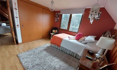 Amplia y entretenida casa 5 dormitorios