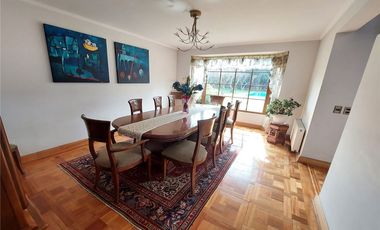 Amplia y entretenida casa 5 dormitorios