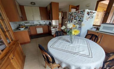 Amplia y entretenida casa 5 dormitorios