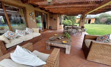 Amplia y entretenida casa 5 dormitorios