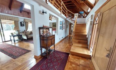 Amplia y entretenida casa 5 dormitorios