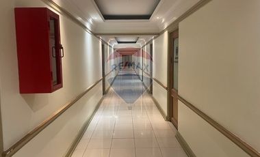 Amplia y luminosa Oficina