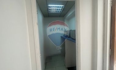 Amplia y luminosa Oficina