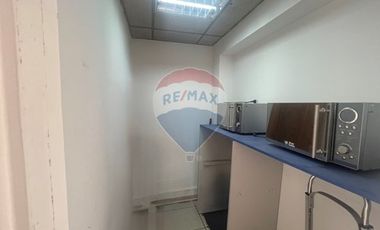 Amplia y luminosa Oficina