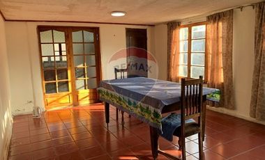 EXCELENTE UBICACION CASA PENCAHUE