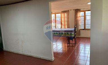 EXCELENTE UBICACION CASA PENCAHUE