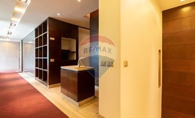 ¡Arrienda Dúplex Comercial en Av. del Valle!