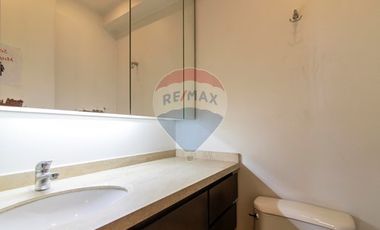 ¡Arrienda Dúplex Comercial en Av. del Valle!