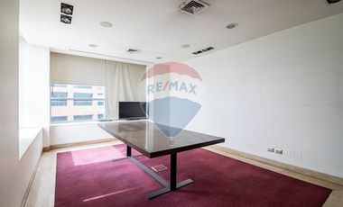 ¡Arrienda Dúplex Comercial en Av. del Valle!