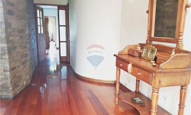 Parcela con gran casa en condominio 5D+5B