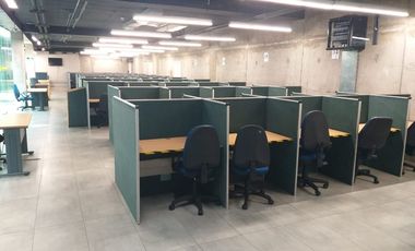 Moderno Edificio Corporativo - Metro Los Héroes