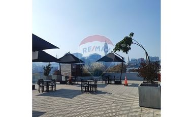 Moderno Edificio Corporativo - Metro Los Héroes