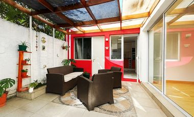 En Venta Casa Remodelada, Av. Bilbao, Providencia